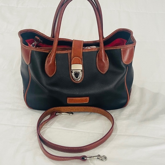 Dooney & Bourke Handbags - VINTAGE Dooney & Bourke Leather Crossbody Satchel Bag EUC!